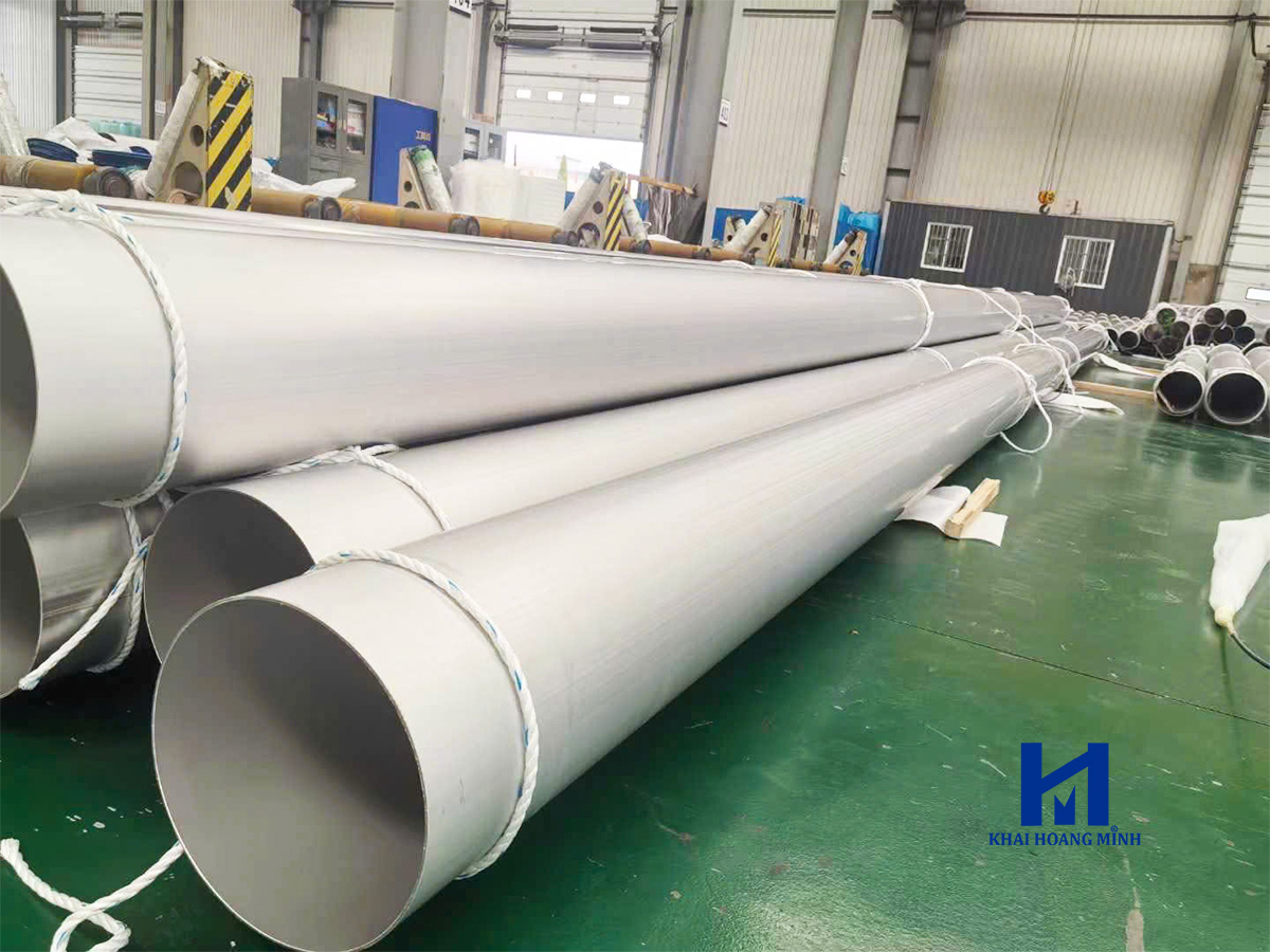 ong-inox-nhap-khau-dn300-astm-a312